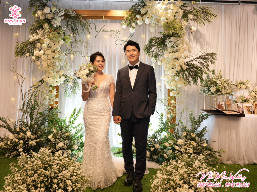Mẫu backdrop vừa có thể làm backdrop chụp hình vừa làm backdrop sân khấu