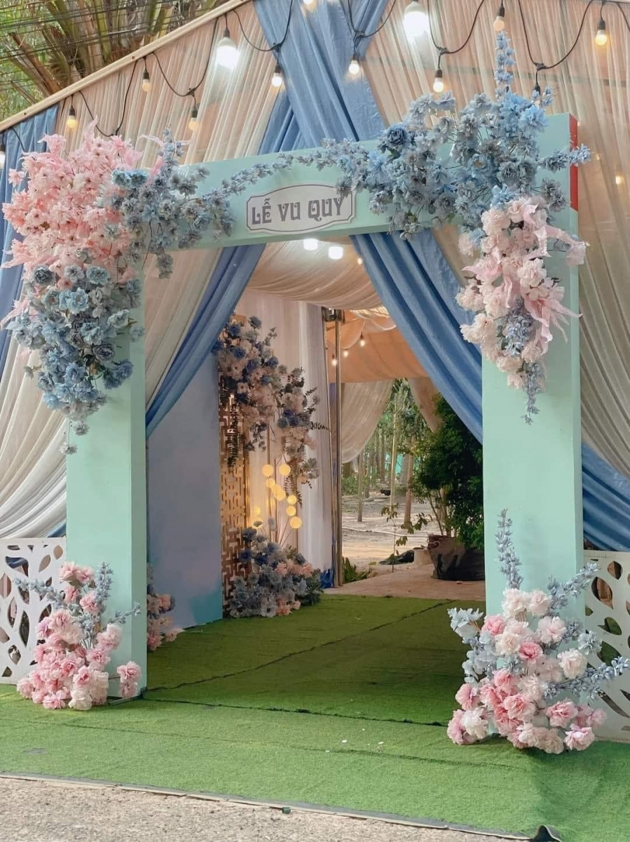 Cổng cưới hoa lụa cao cấp tone pastel