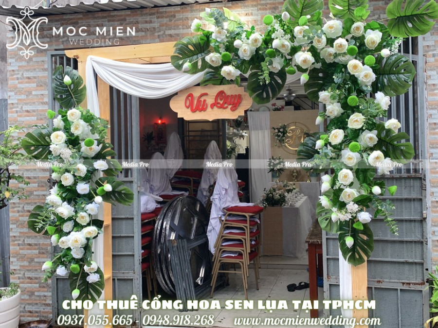Cổng cưới hoa sen lụa cao cấp tại tphcm