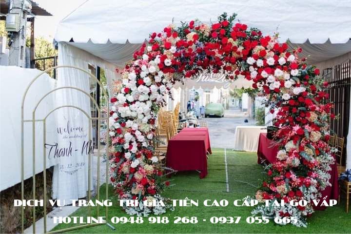 Cổng hoa , rạp cưới thiết thế riêng theo gói gia tiên tông màu trắng - đỏ tại Gò Vấp