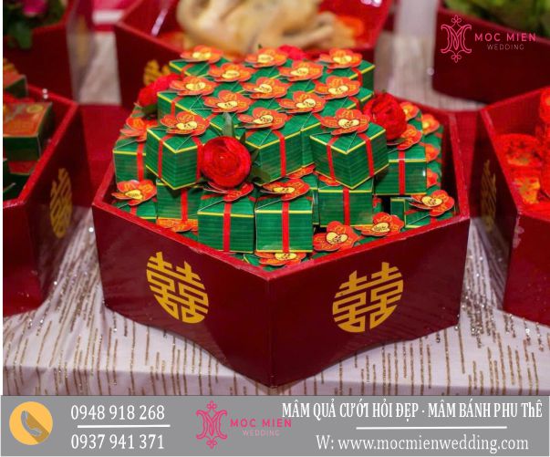 Bán mâm quả trống lục giác màu đỏ