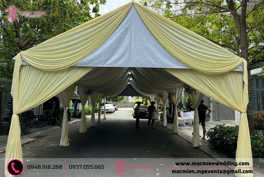 Rạp cưới tone vàng nhạt