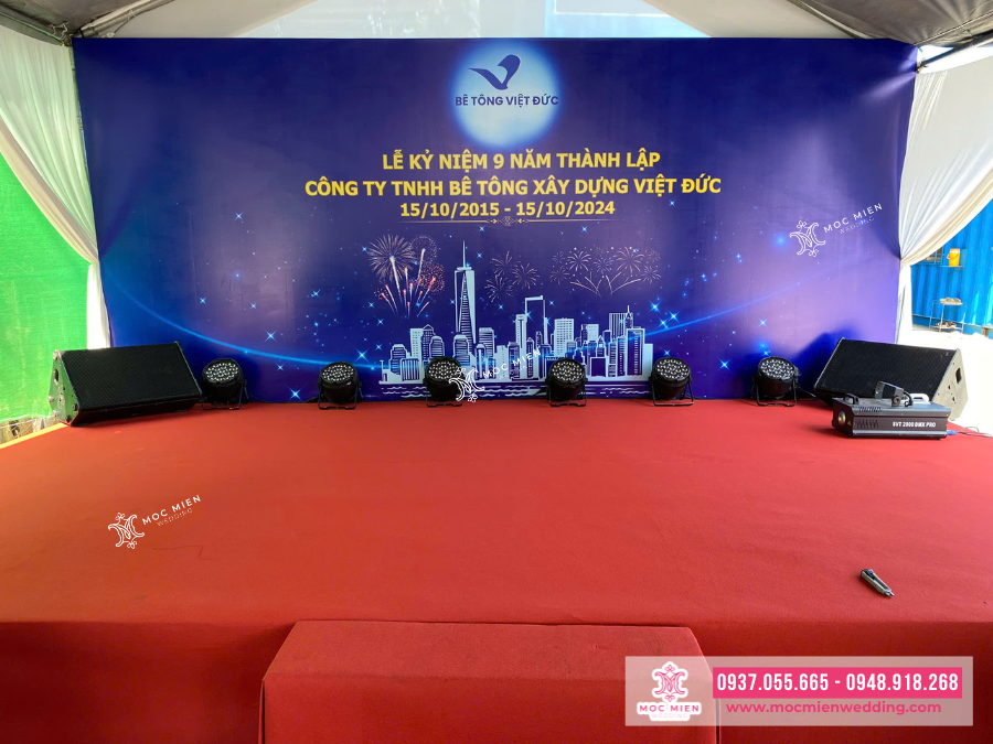 Backdrop - sân khấu cho lễ kỉ niệm thành lập công ty