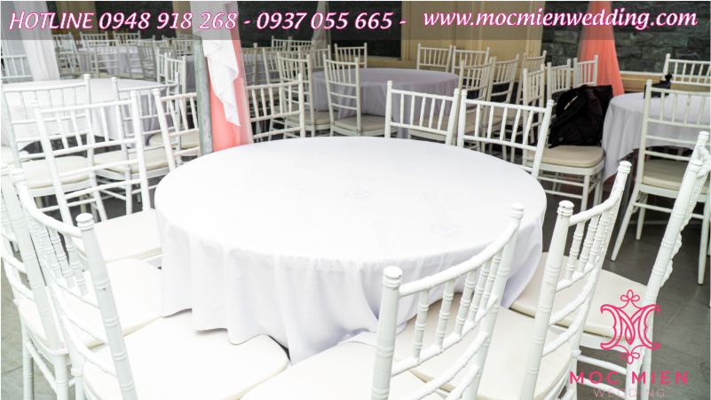 Cho thuê bộ bàn ghế tiffany cao cấp đãi tiệc cưới sang trọn tại quận Tân Phú