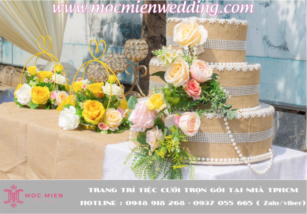 Trang trí bàn gallery cho đám cưới tại nhà TPHCM