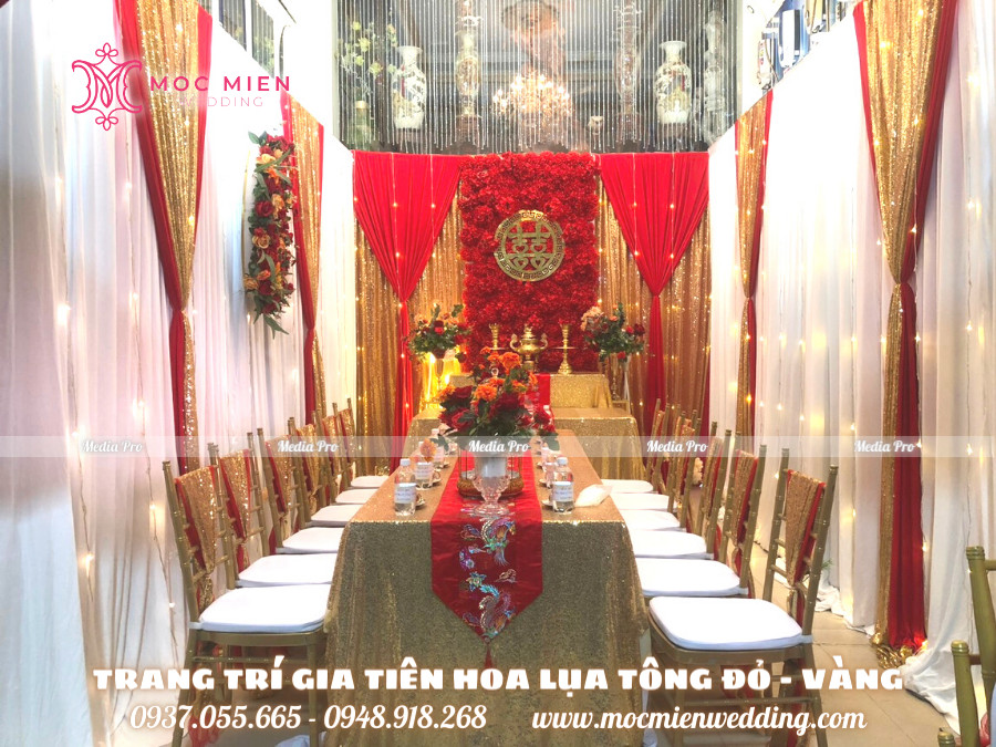 Gia tiên tone vàng đỏ phù hợp với đám cưới cho người Hoa