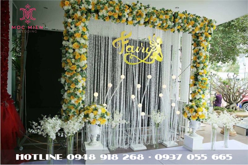 Xưởng sản xuất bán backdrop chụp hình hoa lụa cho nhà hàng tiệc cưới tại TPHCM