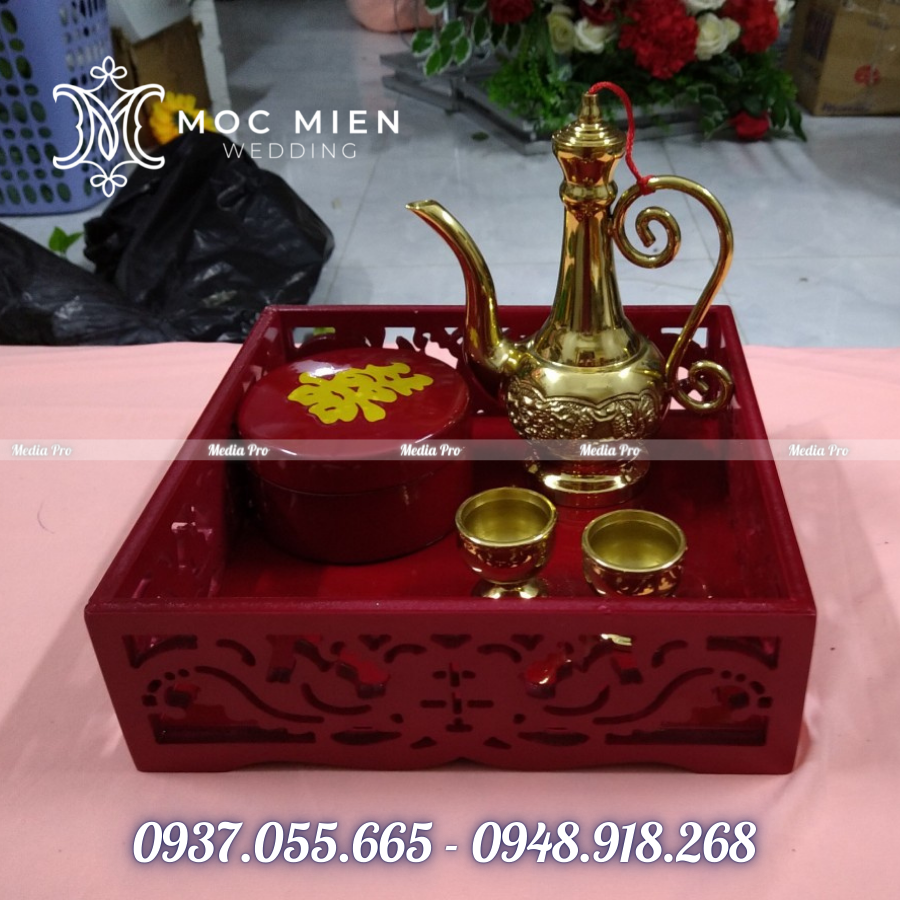 Khay trầu rượu bình đồng